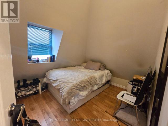 apartment at 3C 34 ROSS STREET, Toronto, Ontario, M5T1Z9