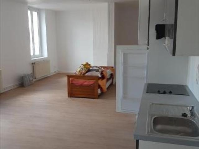 Apartment at 02 Fresnoy le Grand, FRESNOY LE GRAND, 02230, France