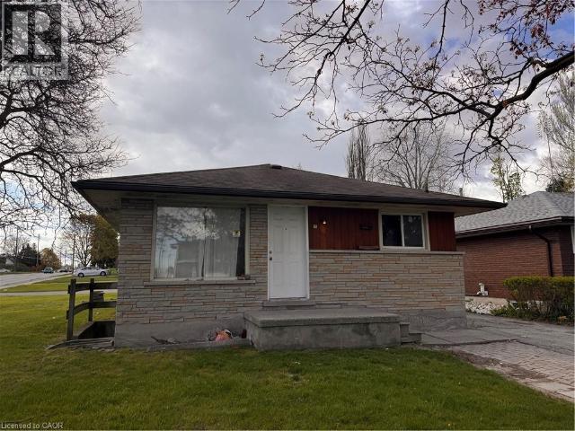 apartment at 105 MARSHALL Street, Waterloo, Ontario, N2J2T5