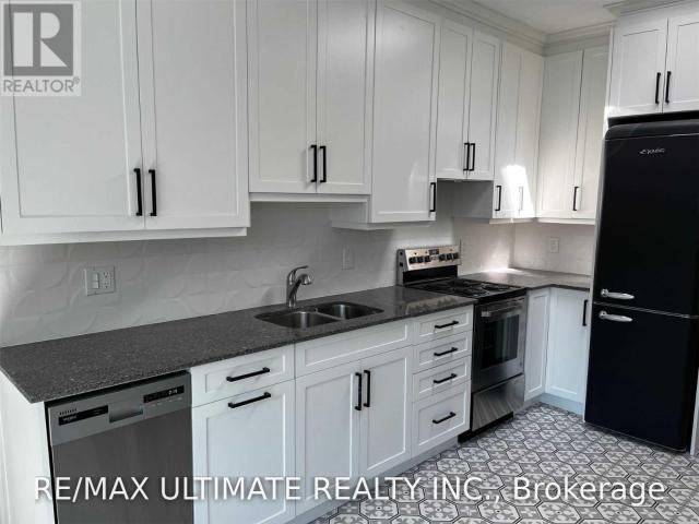 apartment at 1065B ST CLAIR AVENUE W