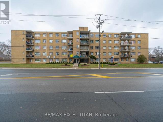 apartment at 107 2895 BATHURST STREET, Toronto, Ontario, M6H3A8