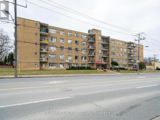 apartment at 108 2895 BATHURST STREET, Toronto, Ontario, M6H3A8