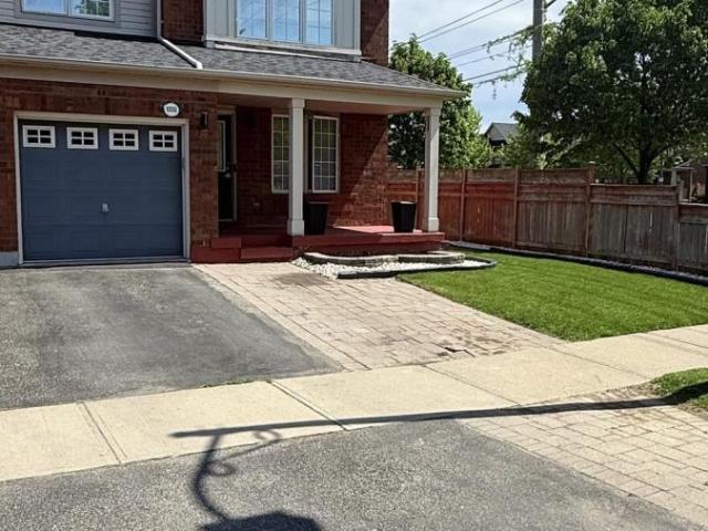 apartment at 1000 BARCLAY CIRCLE, Milton, Ontario, L9T5W5