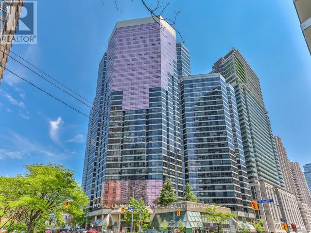 apartment at 1007 – 1001 BAY STREET