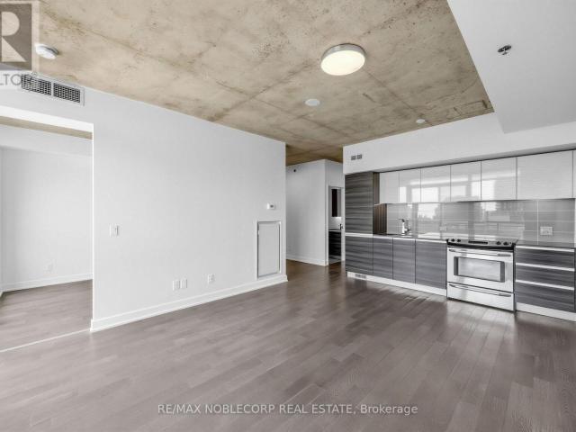 apartment at 1006 20 MINOWAN MIIKAN LANE, Toronto, Ontario, M6J0E5