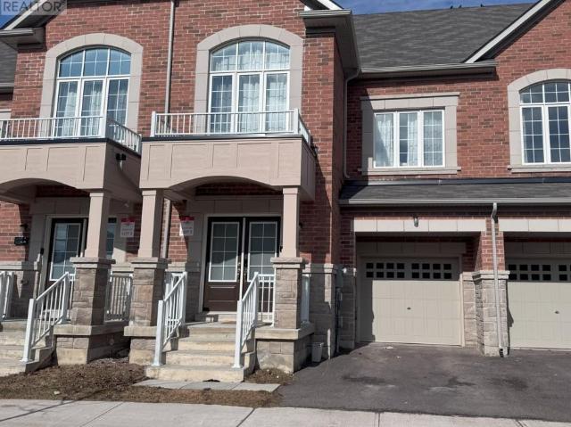 apartment at 100 NESS DRIVE, Richmond Hill, Ontario, L4S0K9