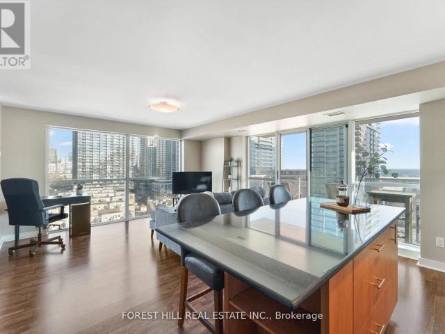 apartment at 1011 80 WESTERN BATTERY ROAD, Toronto, Ontario, M6K3S1