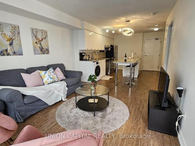 apartment at 1011 – 19 SINGER COURT