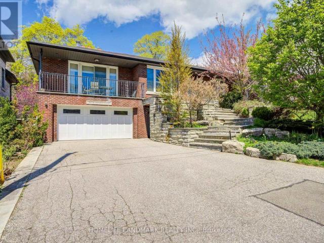 apartment at 102 STRATFORD CRESCENT, Toronto, Ontario, M4N1C6