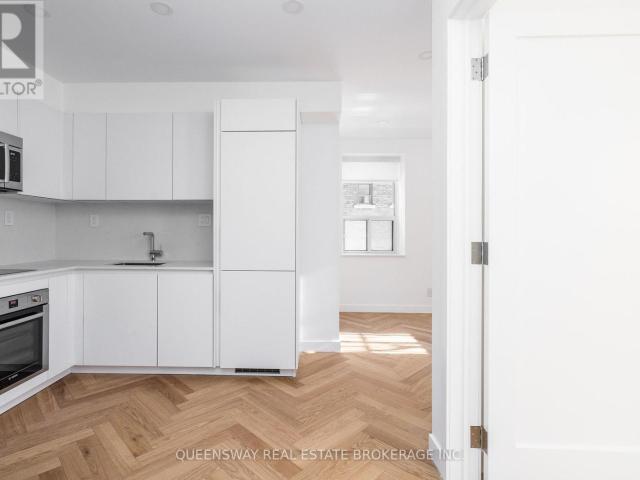 apartment at 102 110 WELLESLEY STREET E, Toronto, Ontario, M4Y1J1