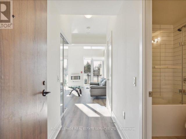 apartment at 103 – 509 DUNDAS STREET W