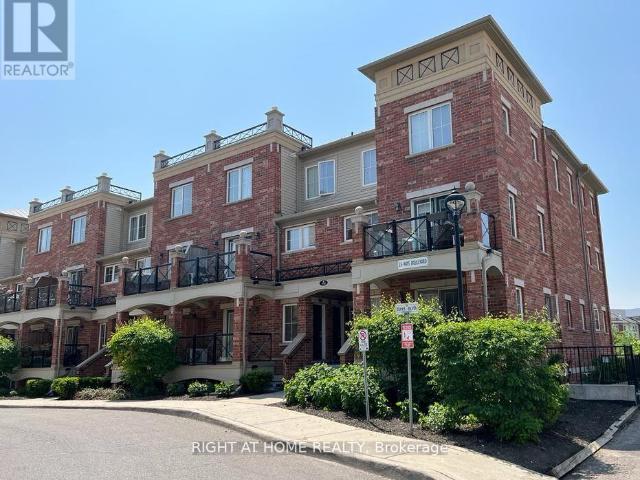 apartment at 10 35 HAYS BOULEVARD, Oakville, Ontario, L6H0J1