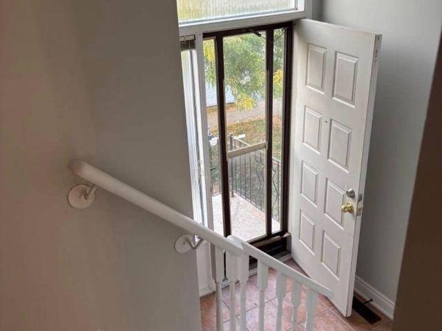 apartment at 10 MARTINDALE CRESCENT, Brampton, Ontario, L6X2V1