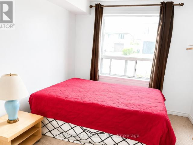 apartment at 114 CONNAUGHT AVENUE, Toronto, Ontario, M2M1H2