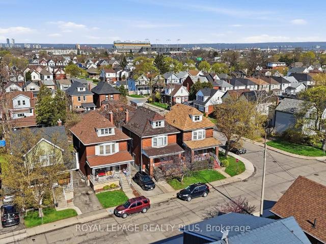 apartment at 115 KENSINGTON AVENUE N, Hamilton, Ontario, L8L7N3