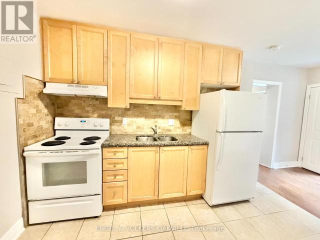 apartment at 112 15 THIRTY THIRD STREET, Toronto, Ontario, M8W3G7