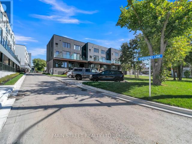 apartment at 11 59 CHARLES STREET, Newmarket, Ontario, L3Y3V7