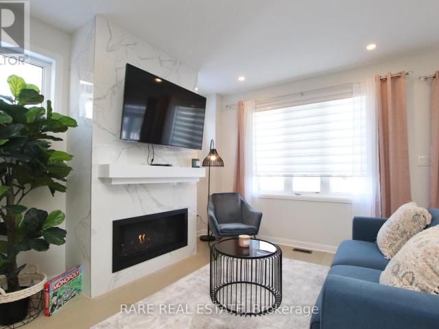 apartment at 126 ATTWELL PRIVATE
