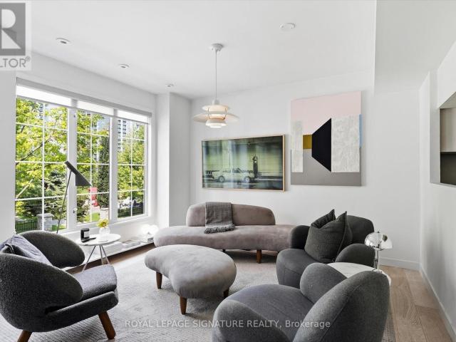 apartment at 137 – 3 EVERSON DRIVE