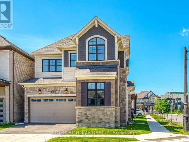 apartment at 1387 AYMOND CRESCENT, Oakville, Ontario, L6H7W9