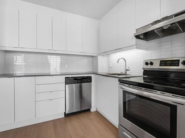 apartment at 145 York St ByWard Market Ottawa K1N 8Y3