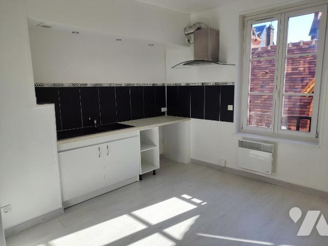 Apartment at 14 Lisieux, LISIEUX, 14100, France