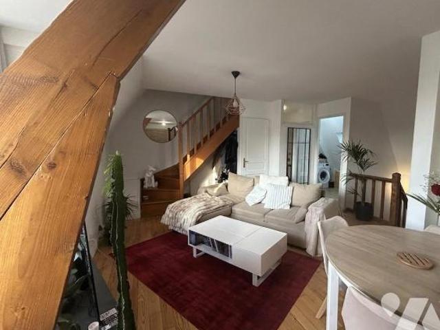 Apartment at 14 Pont l'Évêque, PONT L EVEQUE, 14130, France