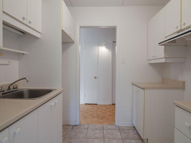 apartment at 1565 Avenue Victoria Saint Lambert Saint Lambert J4R 1R6