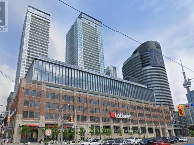 apartment at 1512 17 BATHURST STREET, Toronto, Ontario, M5V0N1