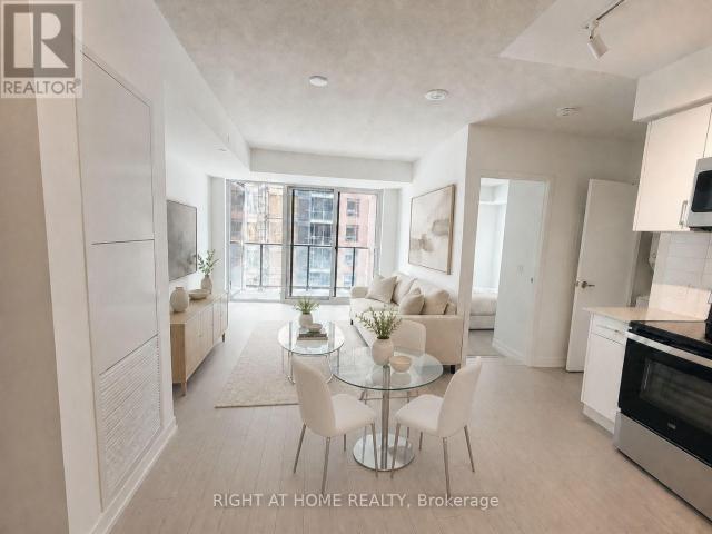 apartment at 1522 – 4010 EGLINTON AVENUE W