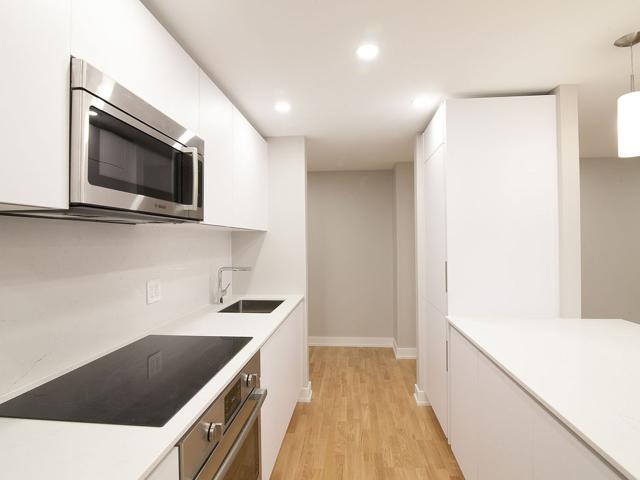 apartment at 1525 Avenue Victoria Saint Lambert Saint Lambert J4R 1R6