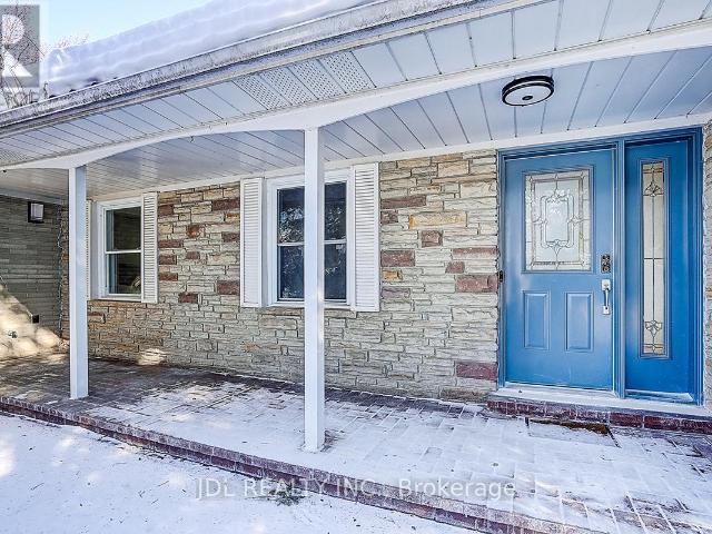 apartment at 15 CROSSBURN DRIVE, Toronto, Ontario, M3B2Z3