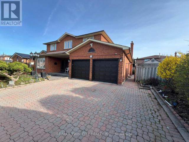 apartment at 15 IVORY COURT, Vaughan, Ontario, L4L4G2