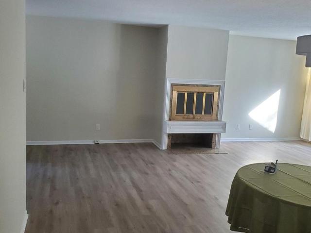apartment at 15 TORREY PINES COURT, Ottawa, Ontario, K2S1R5