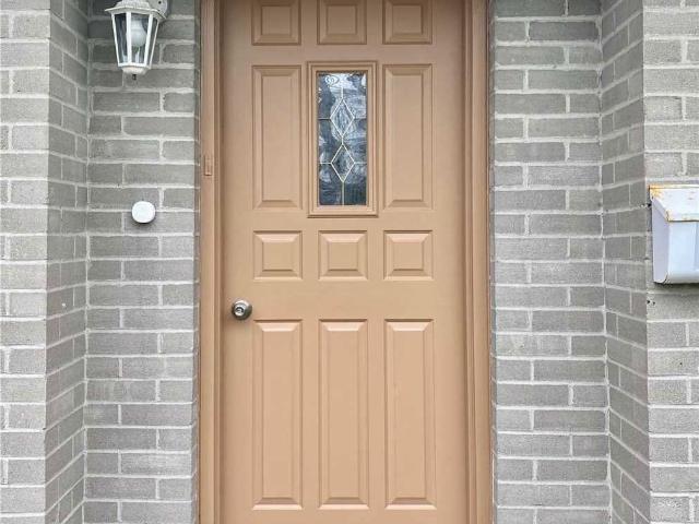 apartment at 165 ORCHARD HEIGHTS BOULEVARD, Aurora, Ontario, L4G3A3