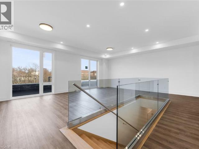 apartment at 166 EVERETT Common, St. Catharines, Ontario, L2P0G8