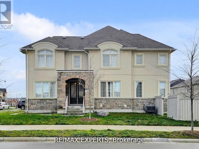 apartment at 167 FREDERICK PEARSON STREET, East Gwillimbury, Ontario, L9N0Y8