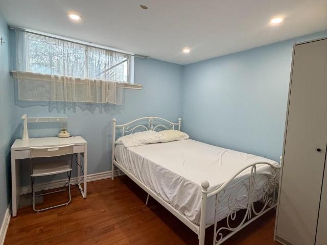 apartment at 169 MCGILL STREET, Mississauga, Ontario, L5A1V1