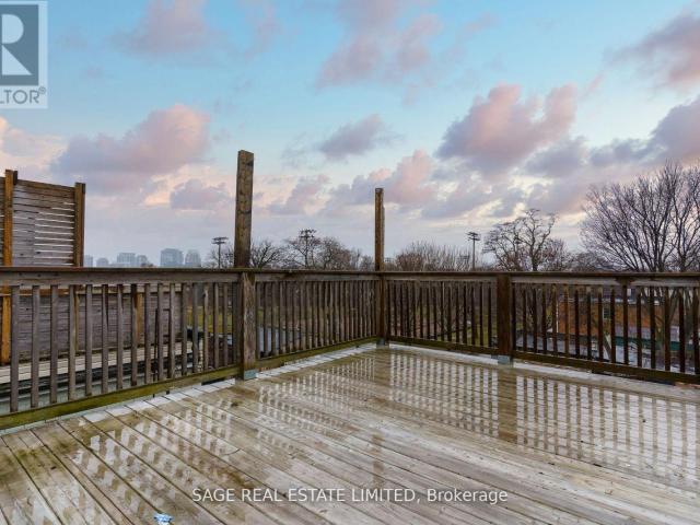 apartment at 160 GORE VALE AVENUE, Toronto, Ontario, M6J2R6
