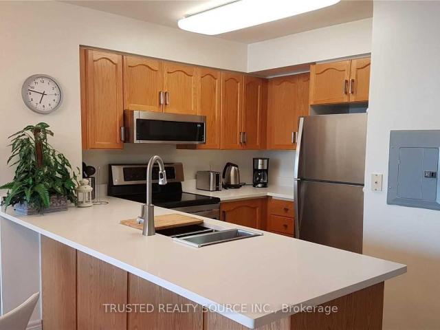 apartment at 1808 43 EGLINTON AVENUE E, Toronto, Ontario, M4P1A2