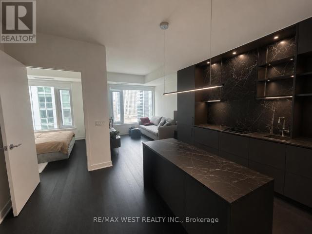 apartment at 1809 11 YORKVILLE AVENUE, Toronto, Ontario, M4W1L2