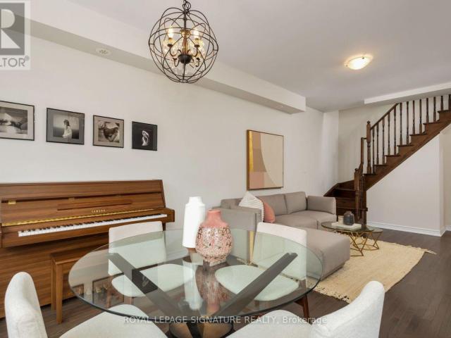 apartment at 18 105 KAYLA CRESCENT, Vaughan, Ontario, L6A4W3