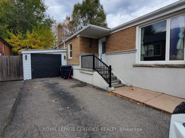 apartment at 18 MAYWOOD PARK, Toronto, Ontario, M1K2G8