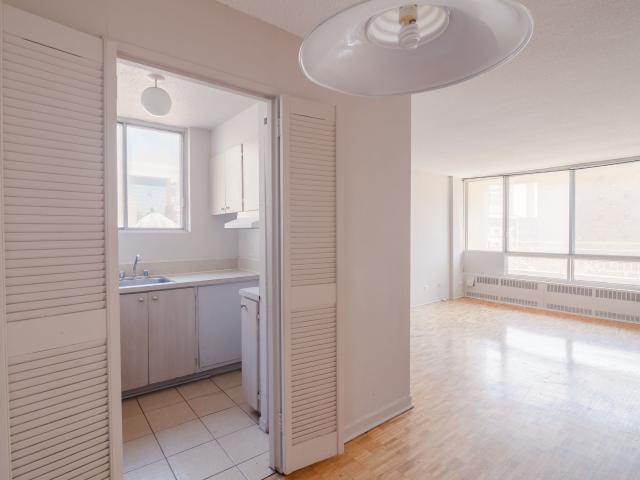 apartment at 1975 Maisonneuve Blvd West Downtown Guy Concordia Montreal H3H 1K4