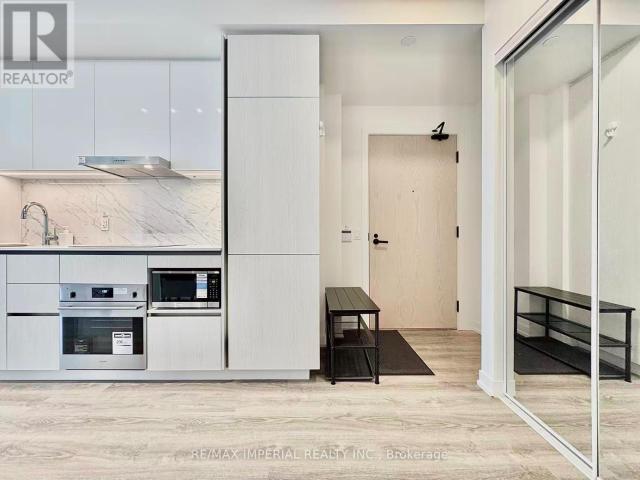 apartment at 1901 8 INTERCHANGE WAY, Vaughan, Ontario, L4K0R2