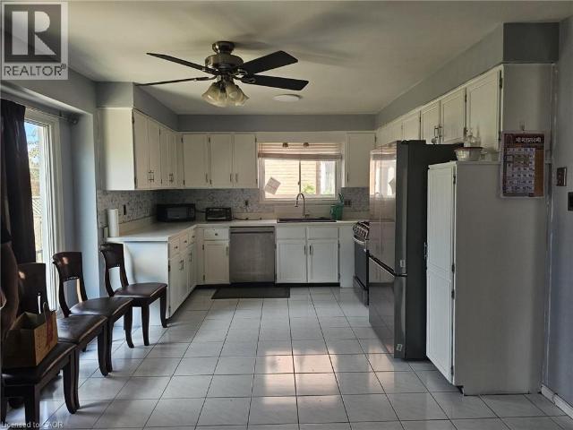 apartment at 19 GLENAYR Street, Hamilton, Ontario, L9C7C1