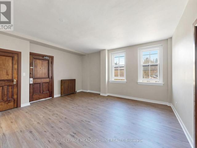 apartment at 1 70 MILL STREET, Halton Hills, Ontario, L7G2C9