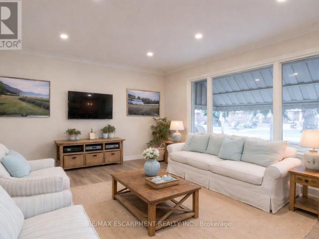 apartment at 1 9 WEST 22ND STREET, Hamilton, Ontario, L9C4N4