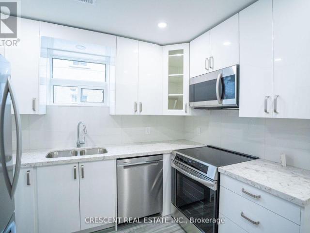 apartment at 1 19 QUEEN STREET W, Mississauga, Ontario, L5H1L5
