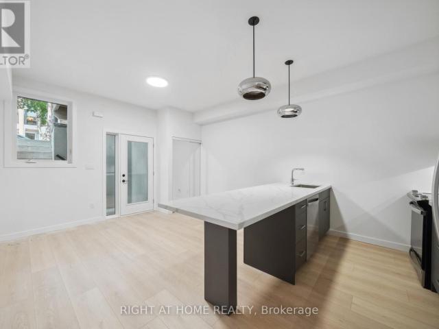 apartment at 1 367 HOWLAND AVENUE, Toronto, Ontario, M5R3C1